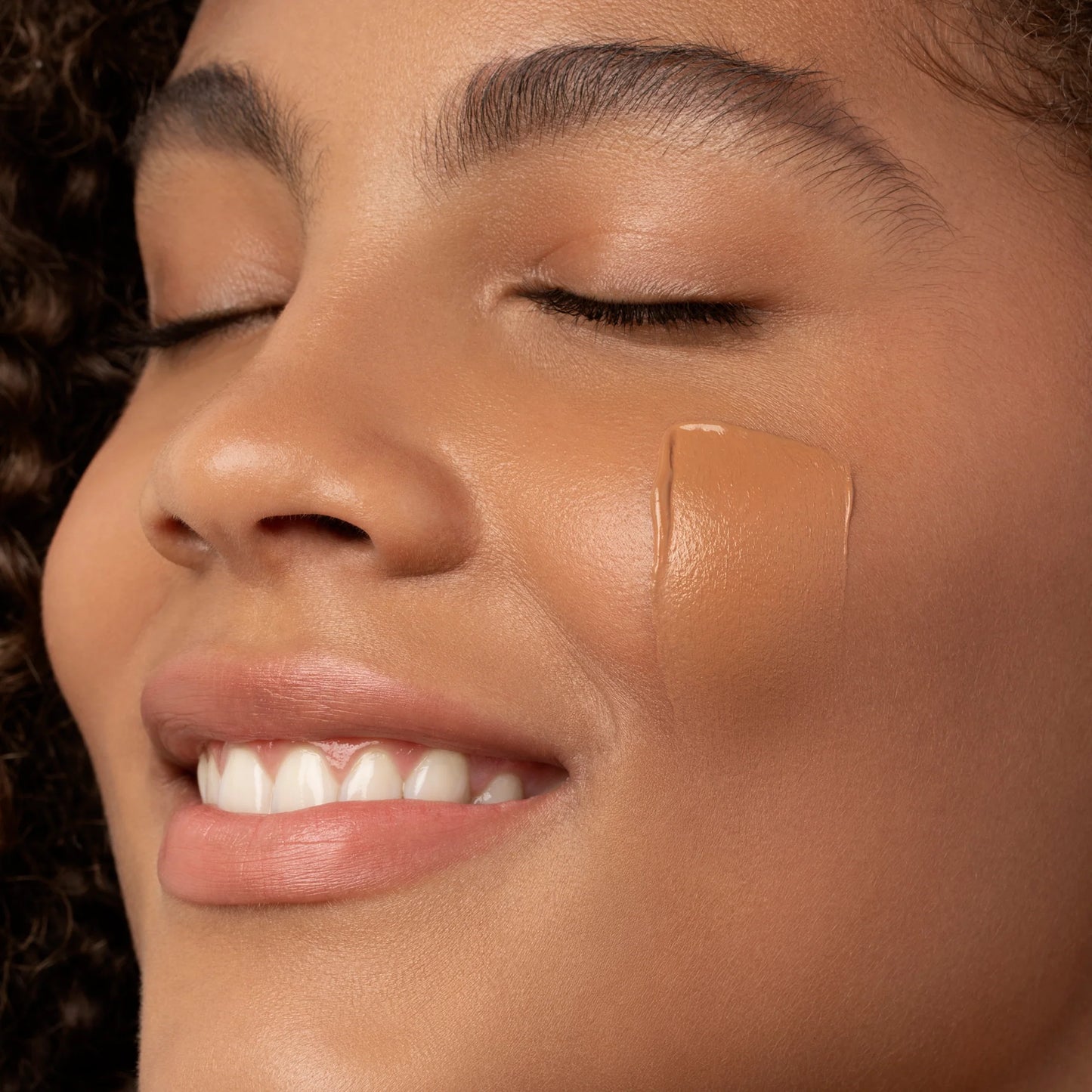 Just Skin Tinted Moisturizer Sunscreen SPF 15 – Broad Spectrum Coverage with Tinted Hydration